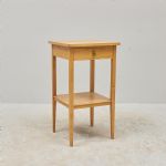 1552 8340 BEDSIDE TABLE